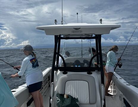 Explore Charleston in Style – 26ft Center Console Adventure