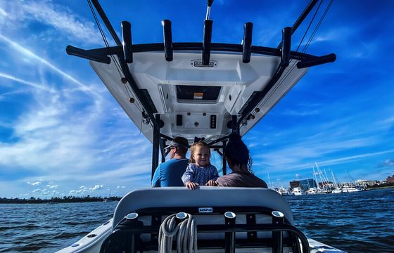 Explore Charleston in Style – 26ft Center Console Adventure