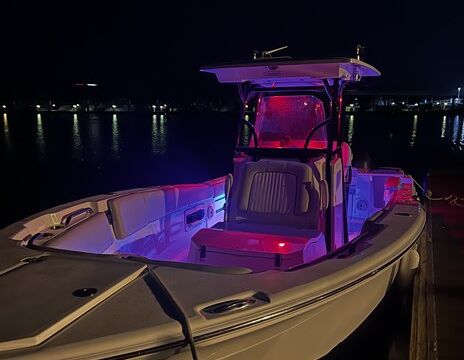 Explore Charleston in Style – 26ft Center Console Adventure