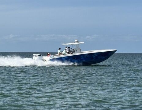 36’ Contender – Triple 350s, Sandbar, Snorkel, Marathon
