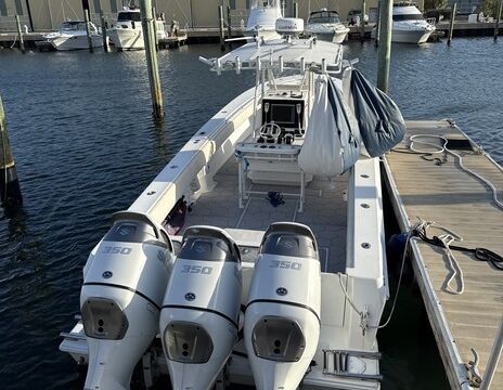 36’ Contender – Triple 350s, Sandbar, Snorkel, Marathon