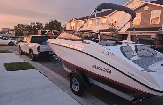 BRAND NEW YAMAHA JET BOAT SX190 - FUN AND EASY TO RIDE!