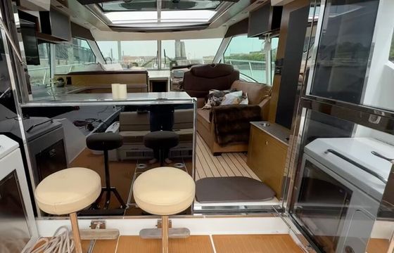 2021 Cruisers Yachts Cantius 45 – “Luxury Coastal Escape”