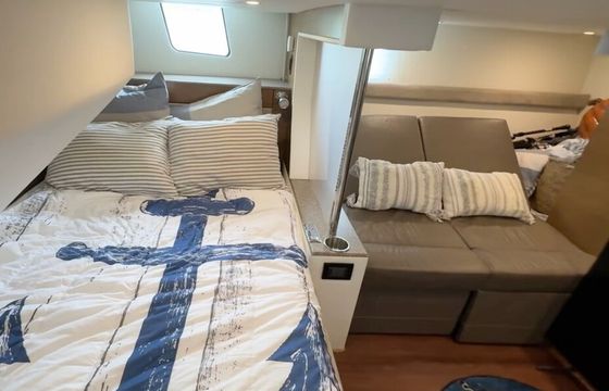 2021 Cruisers Yachts Cantius 45 – “Luxury Coastal Escape”