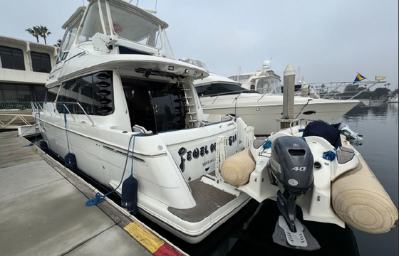 53' Carver Voyager Motor Yacht with Two Galleys and AC in LA