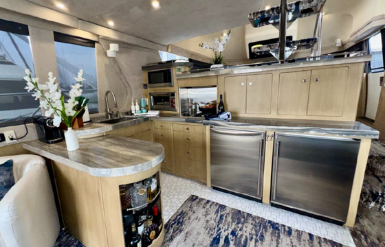 53' Carver Voyager Motor Yacht with Two Galleys and AC in LA