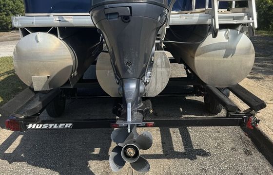 2024 Godfrey God for Marine 22 feet 12 passenger
