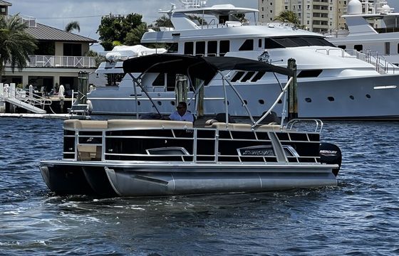 Lots of space and stability with this triton Boat in HOLLYWOOD