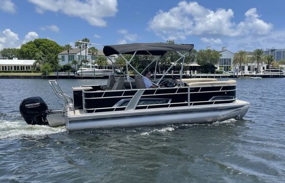 Lots of space and stability with this triton Boat in HOLLYWOOD