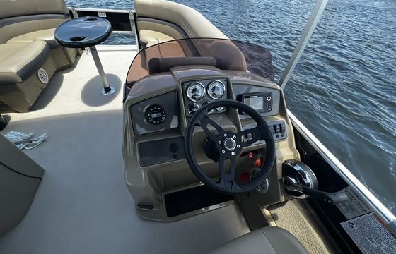 Lots of space and stability with this triton Boat in HOLLYWOOD