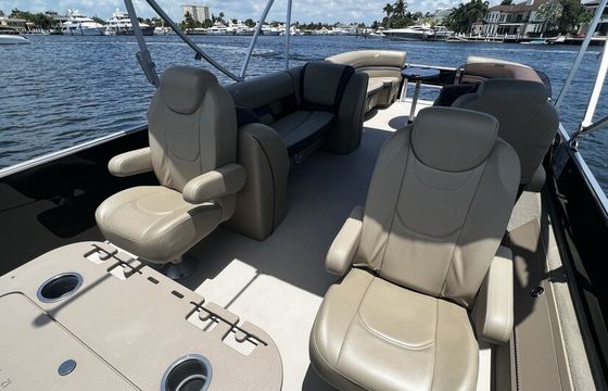 Lots of space and stability with this triton Boat in HOLLYWOOD