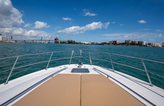 Beutifull 48Ft Yacht Available in Miami with 1 Jet Ski included.