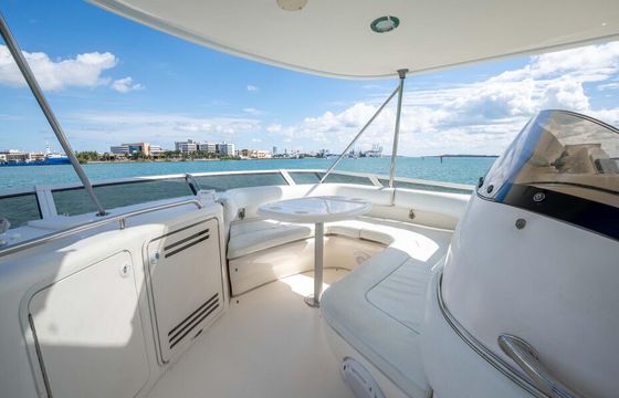 Beutifull 48Ft Yacht Available in Miami with 1 Jet Ski included.