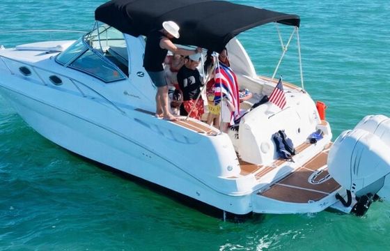 Sea Ray 37ft Luxury Yacht – Miami