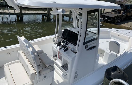 27’ Center Console | Garmin + Joystick | Wildwood FishSandbar & Cruise