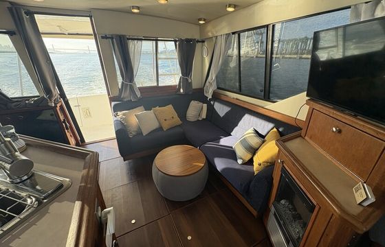 Comfortable cruiser on San Francisco Bay