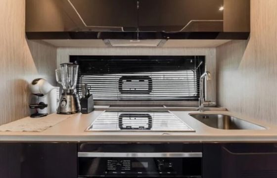 51ft Azimut Luxury Yacht – Riviera Beach, West Palm