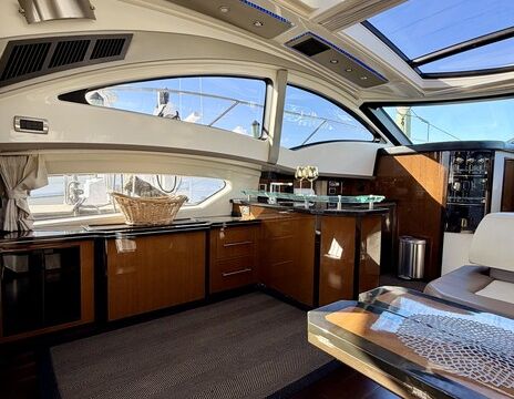 Palm Beach Luxury Escape — Marquis 40SC Yacht
