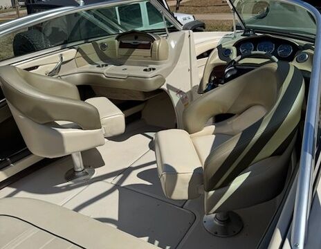 Sea Ray 200 Select for rent on Jackson Lake, Lake Sinclair, Oconee