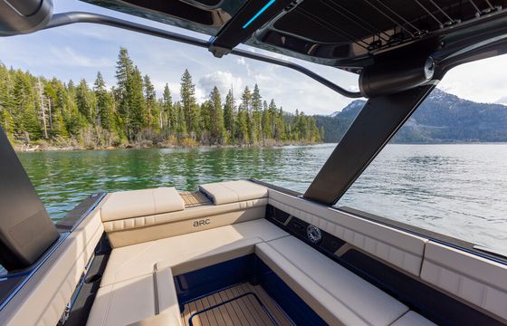 25ft FULLY ELECTRIC Luxury Boat Charter In Lake Tahoe