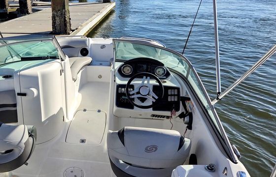 22ft Hurricane Deck boat 10ppl capacity, Comfy, Sporty, Tubing, Sndbar
