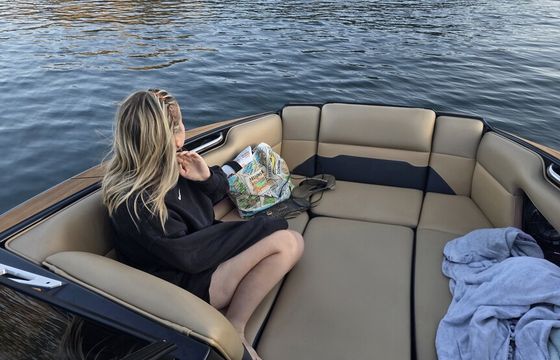 Luxury  Moomba Mojo Surf Boat