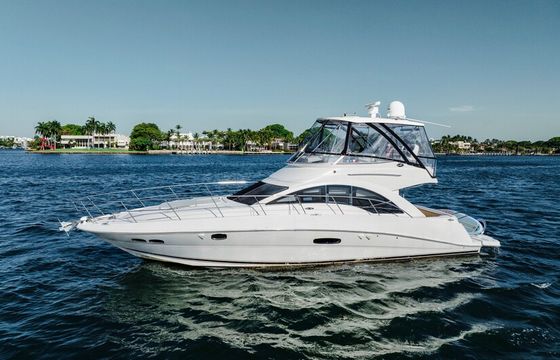 52'SeaRay with flybridge sea the difference!