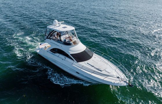 52'SeaRay with flybridge sea the difference!