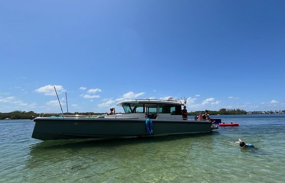37ft Axopar - Experience the Palm Beaches Luxury Day Cruiser
