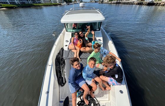 37ft Axopar - Experience the Palm Beaches Luxury Day Cruiser