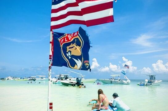 Scenic boat tour on 25-foot Sea Fox Commander