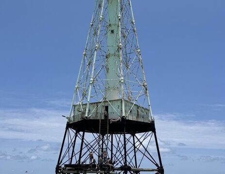 Scenic boat tour on 25-foot Sea Fox Commander