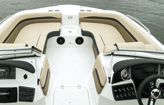 Hurricane 21 Runabout for cruising and skiing– Hidden Cove!