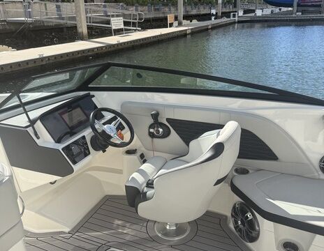 Luxury Sea Ray | Tampa Bay | 13 Guests | Perfect for Sandbars & Cruise