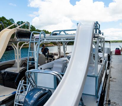 Aloha 30 Sundeck with Slide – Ultimate party boat! Hidden Cove