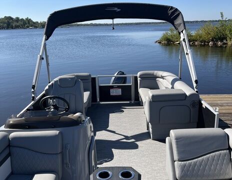 2023 Bennington 20SSR Luxury Pontoon