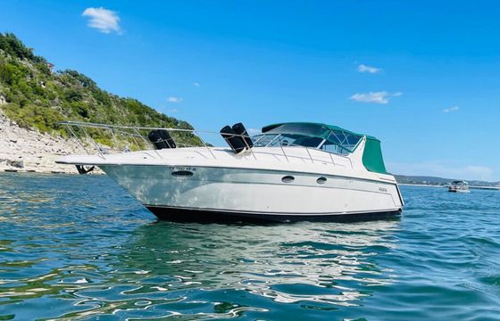 Cruise in Style – 45ft Regal Yacht on Lake Travis