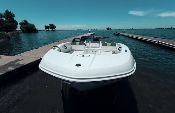2024 Tahoe T18 with Tow Bar