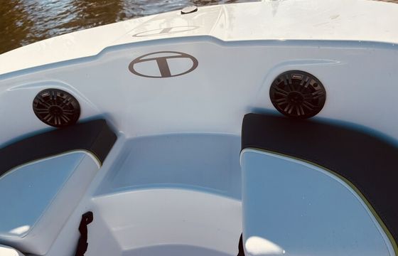 2024 Tahoe T18 with Tow Bar