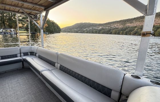 The "vibe deck" 30ft double decker on lake austin