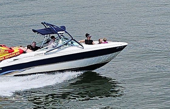23' Bow Rider for Water Skiing/Tubing &amp; Cruising