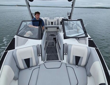 23ft Malibu Wake Boat – Sag Harbor Tubing, Wakeboarding & Surfing Fun