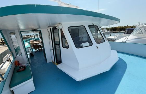 Enjoy the best views of Annapolis aboard the Island Princess