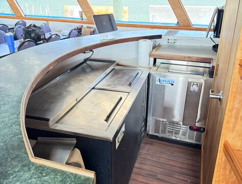 Enjoy the best views of Annapolis aboard the Island Princess