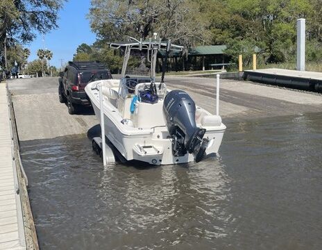 20' Pioneer Sportfish Center Console aka The KimberKraft
