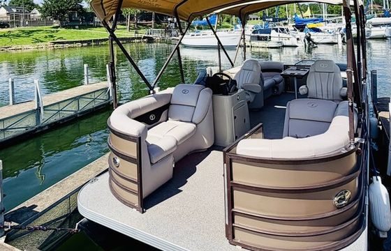 Luxury Pontoon - Lake Conroe, Houston - Family Tubing Fun or Relaxing