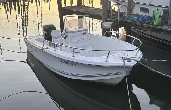Explore the beautiful Sassafras River on a Center Console