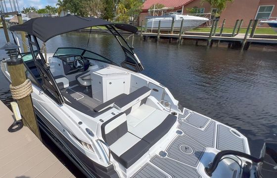 Enjoy the SWFL beaches with this Monterey M-65 - 2 DAY Minimum