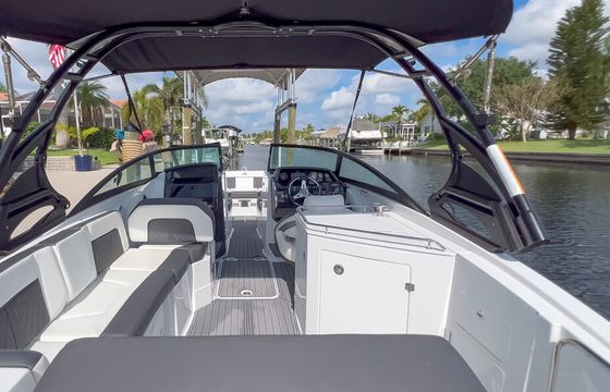 Enjoy the SWFL beaches with this Monterey M-65 - 2 DAY Minimum