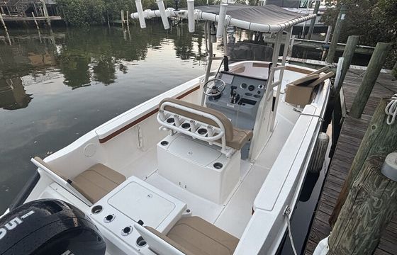 22ft Center Console